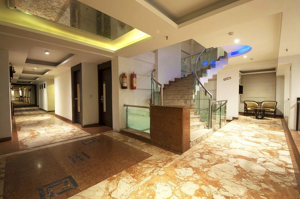 Le Roi Near Railway Station Hotel New Delhi