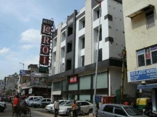 Hotel Le Roi Near Railway Station 3*