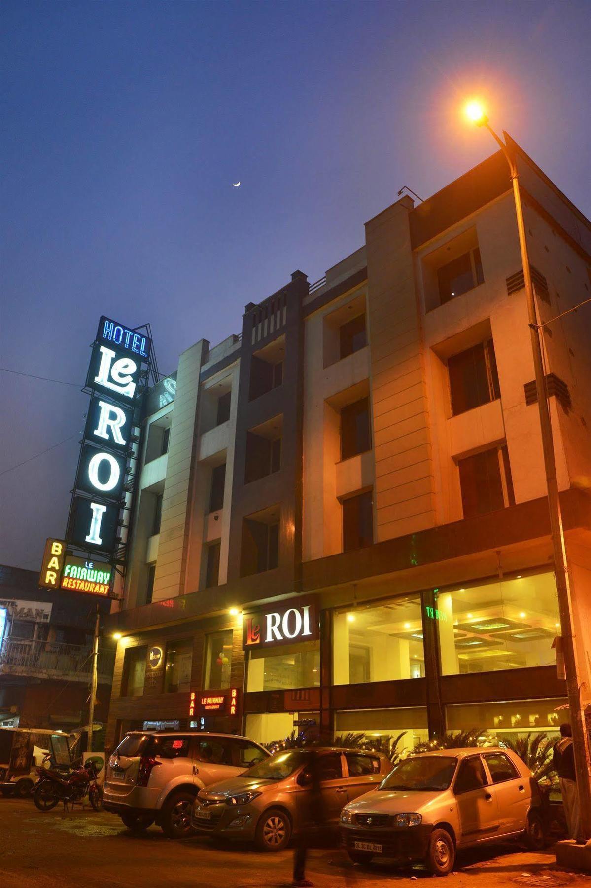 Hotel Le Roi Near Railway Station 3*